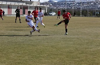 Sivasspor Sahasında Coştu: Düzcespor’u 4 Golle Geçti!