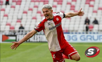 Sivasspor’un Genç Savunmacısı Emirhan Başyiğit’ten Göz Kamaştıran Performans: Sarıyer Maçında Devleşti!