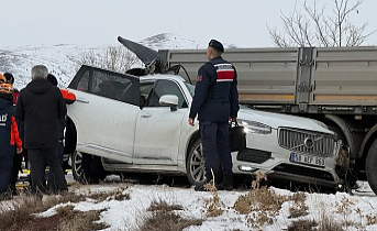 Sivas'ta Zincirleme Kaza: İş İnsanı Ahmet Yasak Hayatını Kaybetti