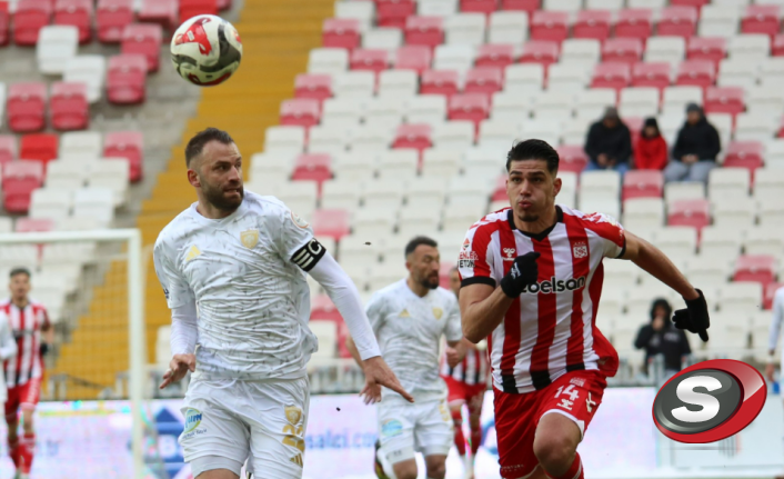 Sivasspor Evinde Kayıp: Erzurumspor FK, Sivas’tan 3 Puanla Döndü